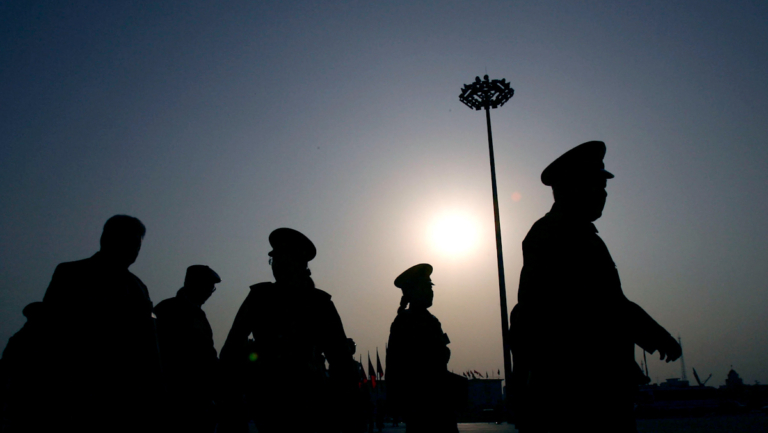 四中全會剛剛結束 中共磨刀繼續軍中大清洗