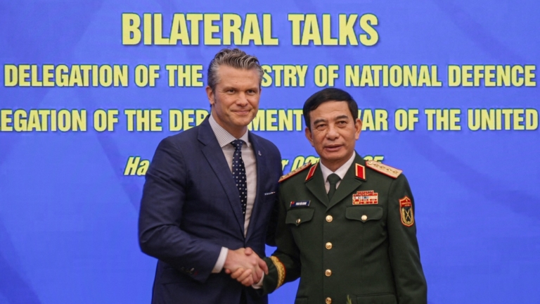 美戰爭部長訪問越南 兩國強化軍事合作
