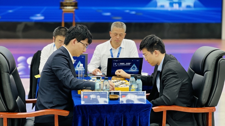 丁浩擊敗屠曉宇 摘得首屆陽明盃冠軍