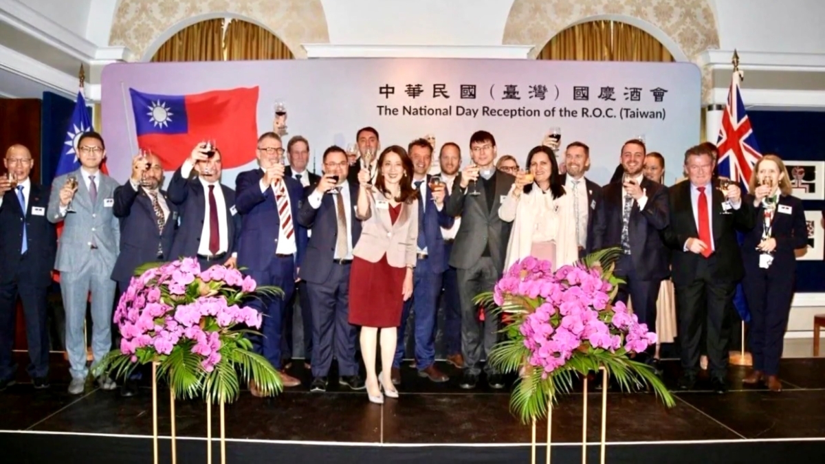 【禁闻】中共战狼训斥挺台议员 遭新西兰外长打脸