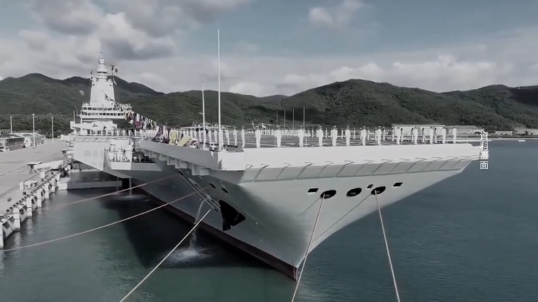 【禁聞】福建艦下水服役 幾大詭異現象引關注