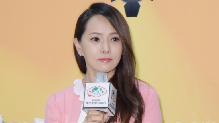伊能靜唱哈林歌曲遭版權警告 霸氣反擊引爆笑