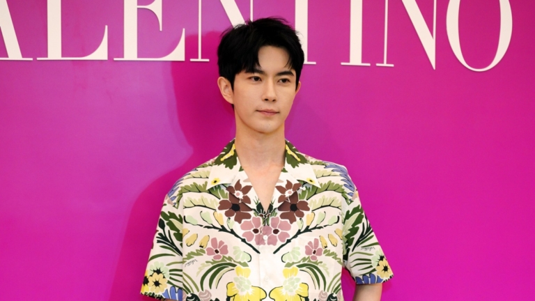 【中國一分鐘 】金雞百花電影節直播被灌爆 追討于朦朧真相