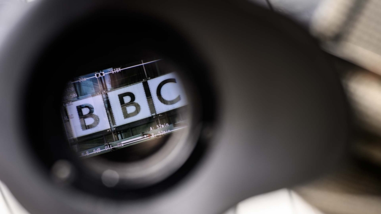 BBC記者竟是中共間諜 美人計腐蝕西方政界