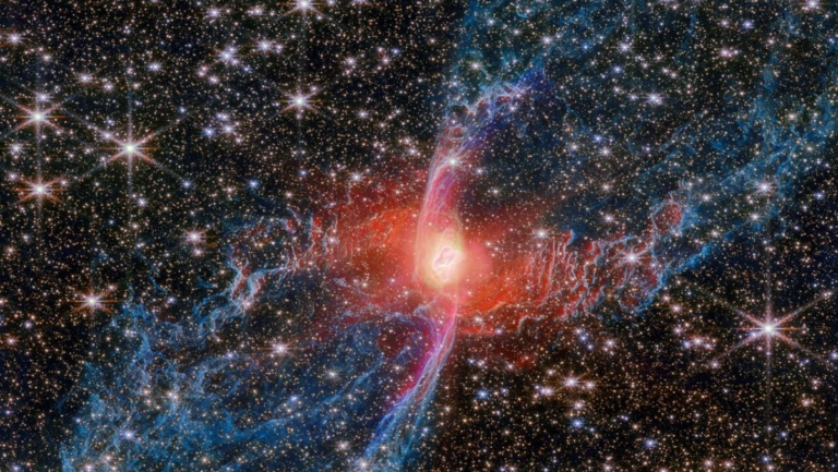 韋伯望遠鏡拍到太空中的「紅蜘蛛」星雲
