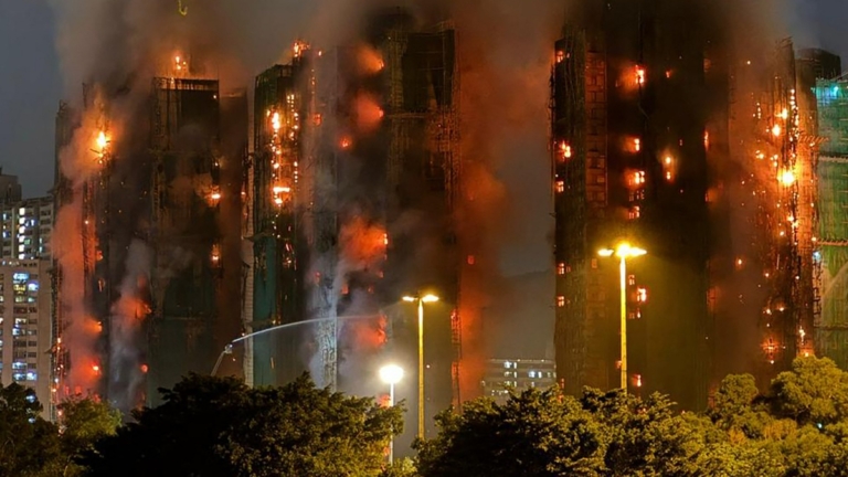 王友群：香港為何發生百年不遇大火災