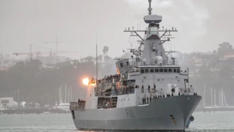 新西蘭最大軍艦 本月初穿越台灣海峽