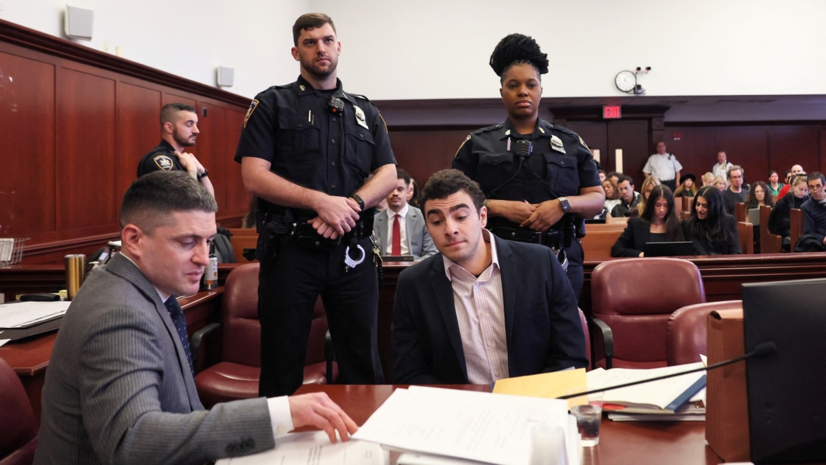 涉槍殺美聯合健保CEO 嫌犯要求排除證據| 新唐人电视台