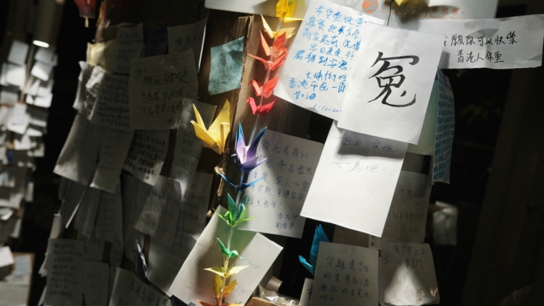 香港宏福苑大火增至159死 追責呼聲高漲
