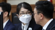 韩国前总统夫人金建希受贿案 检方求处15年徒刑