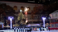布莱恩公园点灯仪式开场 顶尖滑冰秀迎接纽约冬季