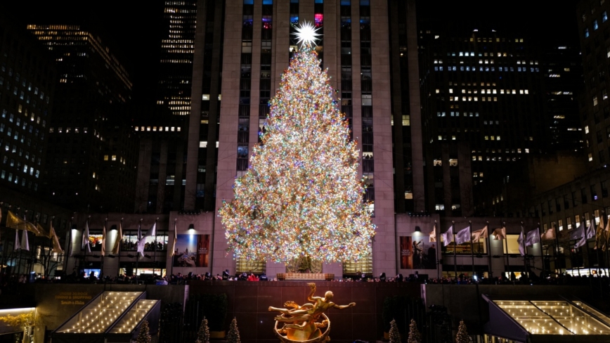 紐約洛克菲勒聖誕樹點燈 五萬燈海點亮冬夜