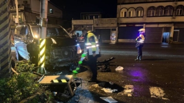 宜蘭交警遭撞 腹部血肉模糊沾泥沙 6大科別緊急處置