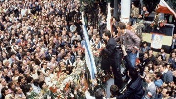 周曉輝：波蘭宣布共產黨屬非法 取締共產黨