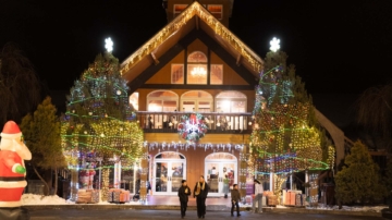 纽约新世纪“第四届圣诞仙境” 社区团聚时刻