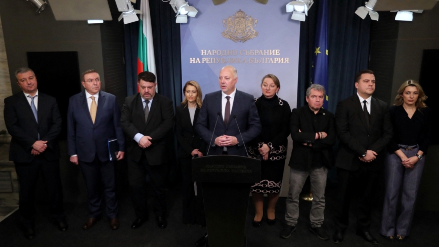 保加利亞內閣辭呈獲批准 新政府政治走向受矚