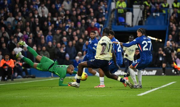 英超:阿森納險勝領跑 曼城大勝緊隨其後