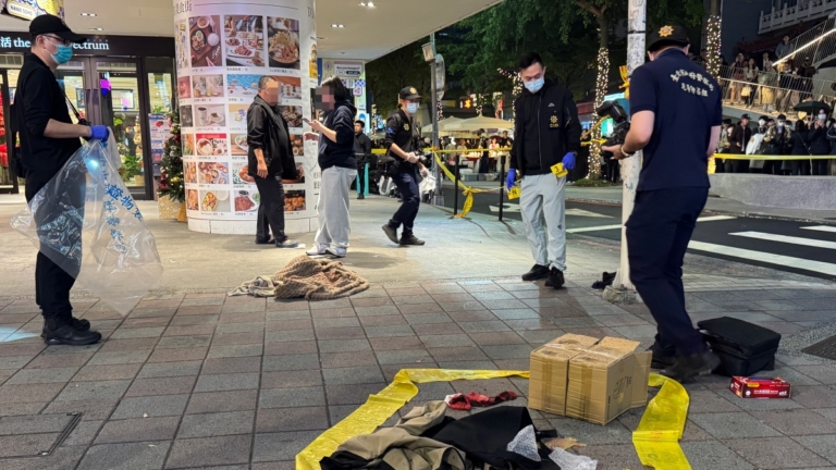 台灣持刀隨機攻擊案 多人傷亡 嫌犯墜樓亡