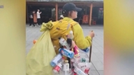 中國越來越多年輕人撿破爛為生