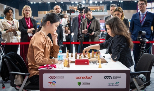 卡爾森笑傲多哈 加冕FIDE快棋與超快棋雙冠