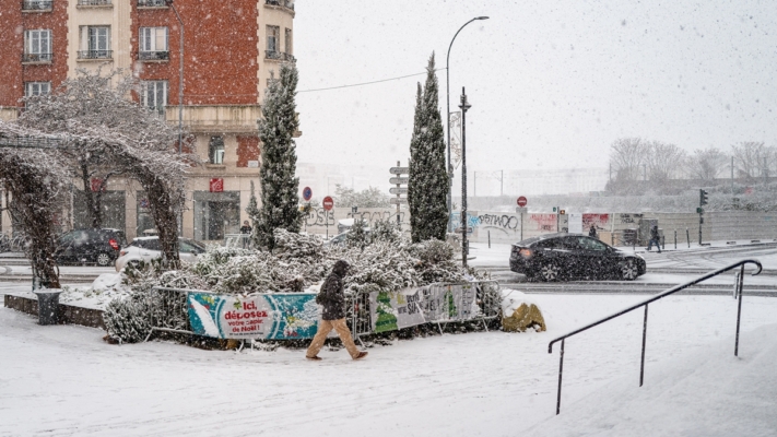 歐洲寒潮來襲 法荷暴雪肆虐 數百航班被迫取消