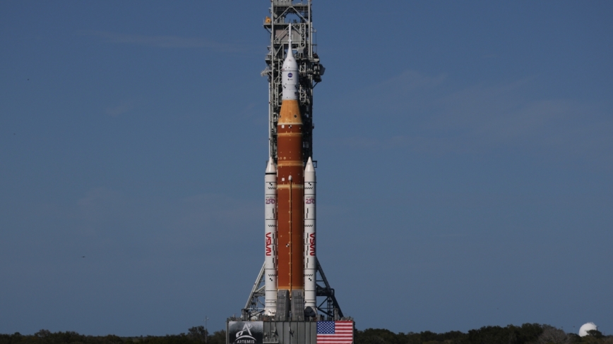 「阿爾忒彌斯二號」火箭啟程 重返月球邁出關鍵一步