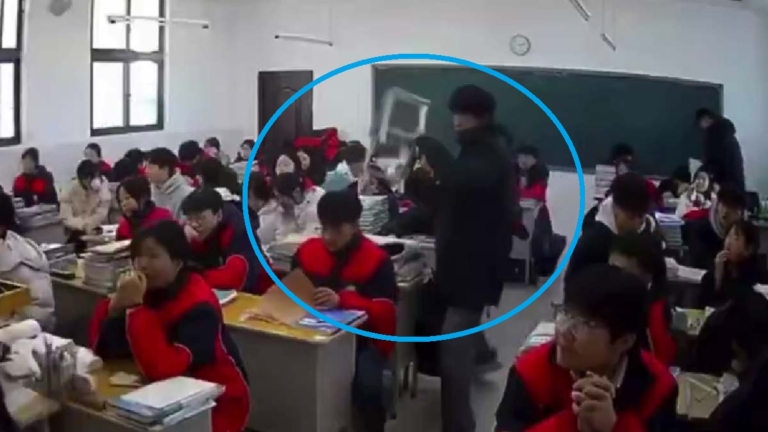 河南學生用板凳猛砸同學後腦 視頻瘋傳 校方闢謠惹疑