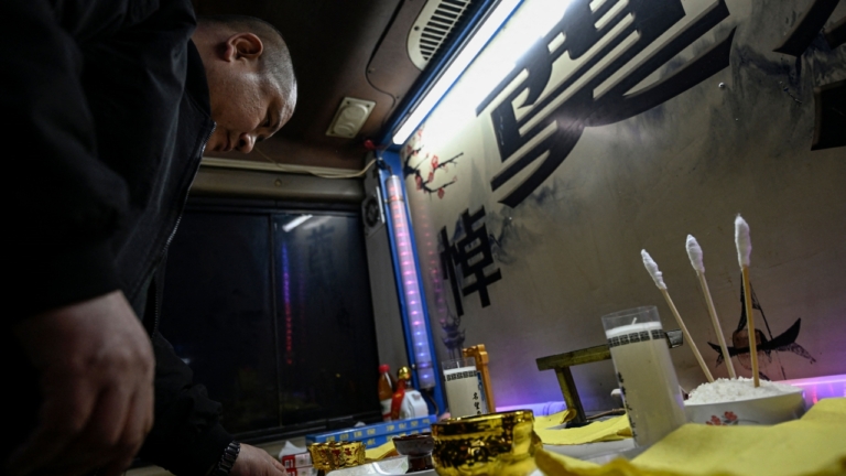 2025死亡率反超疫情期間？中共數據造假露破綻