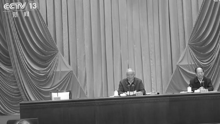 接連兩天缺席會議 石泰峰露面主持培訓結業式