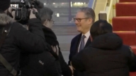 八年来首次 英国首相斯塔默抵达北京访问