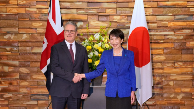 結束訪華 英相斯塔默轉訪日本 聚焦印太安全