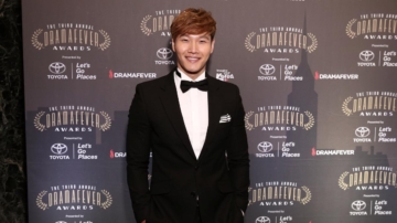 金鍾國罕見公開愛妻身分 稱一直把她當妹妹看