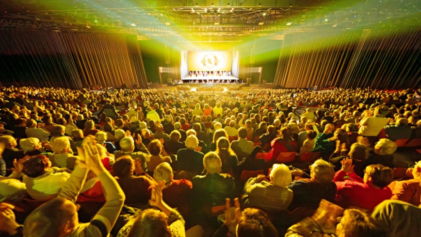 神韻斯特拉斯堡爆滿落幕 觀眾驚豔：無比壯觀