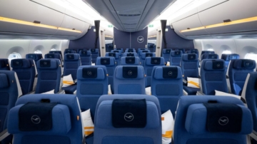 為什麼飛機座椅多為藍色？專家釋疑