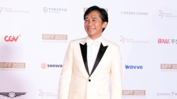 梁朝偉體驗超級跑車 罕見健談模樣獲讚