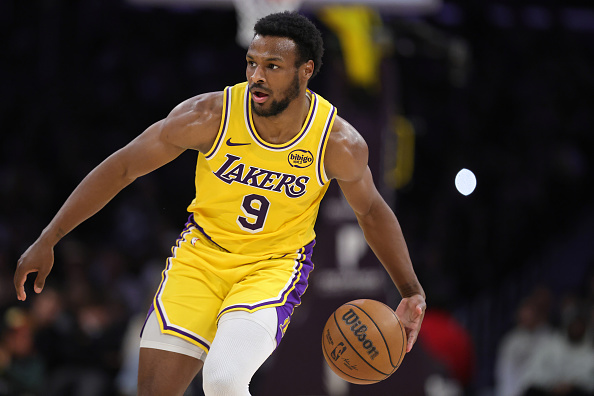 詹姆斯續寫歷史 41歲締造NBA史上最年長大三元