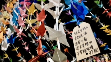 宏福苑大火災民年難過 提4訴求學生遭開除