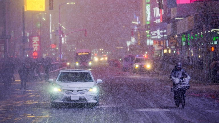 暴風雪襲紐新康三州 政府呼籲居民勿出行