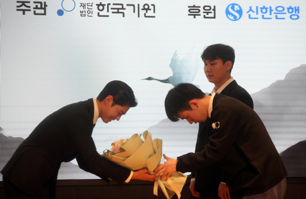 棋仙戰決賽首局：朴廷桓完勝王星昊 先拔頭籌