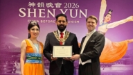 神韻英國演出接連售罄 海威科姆市長親頒褒獎