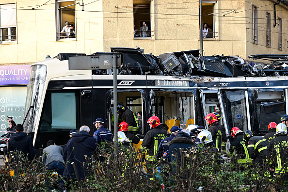 米蘭電車出軌撞建物 釀2死約40傷 畫面曝光