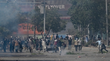 【國際聚焦】巴基斯坦抗議者試圖衝擊美領館 至少22死