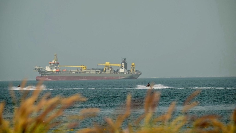 中東戰火航運受阻油價大漲13% 霍爾木茲海峽驚傳停擺