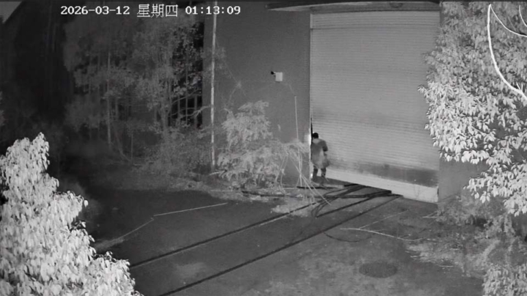 長沙廠房深夜傳出「女鬼笑聲」 嚇跑小偷（視頻）