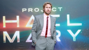 雷恩‧葛斯林8歲時就當歌手 在婚禮上唱歌賺錢