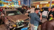 重慶市鬧區男子駕車衝撞人群 慘烈照片曝光