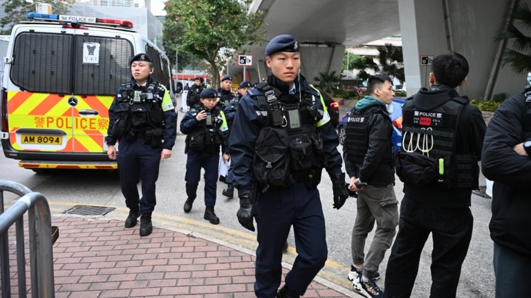 港擴大國安法權力 拒交密碼判處監禁罰款