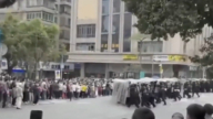 广东信宜3千人继续上街 抗议建殡仪馆
