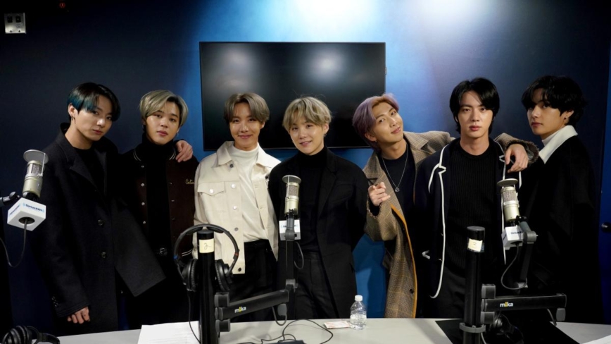 BTS《SWIM》登頂《告示牌》 獲專輯與單曲榜雙冠