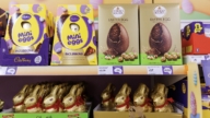 复活节在即 吉百利全球最大复活节彩蛋亮相